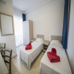 Clubclass Malta Dil Okulu Suites Yatak Odası