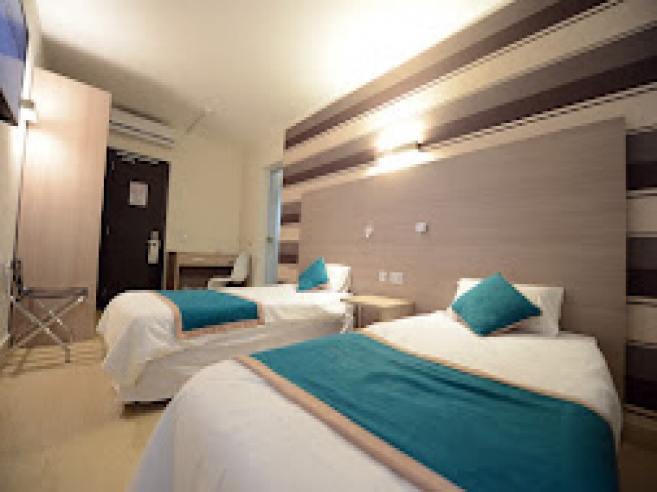 IELS Malta Dil Okulu Day's Inn St�dyo Yatak Odas�