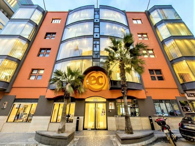 EC Malta Dil Okulu D�� G�r�n�m