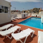 IELS Malta Dil Okulu Day's Inn Stdyo Havuz